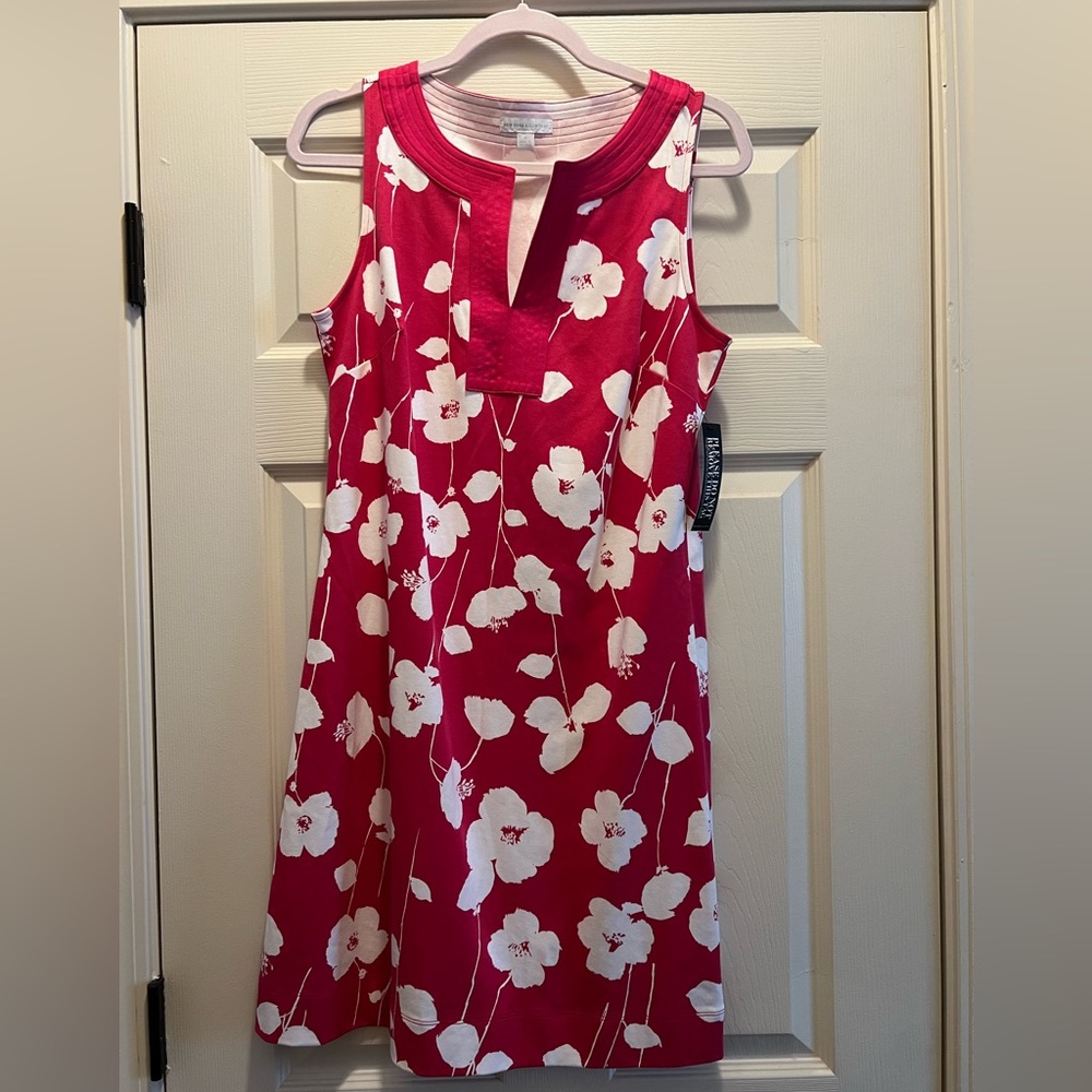 New York & company woman’s sleeveless pink dress. Size medium. Net